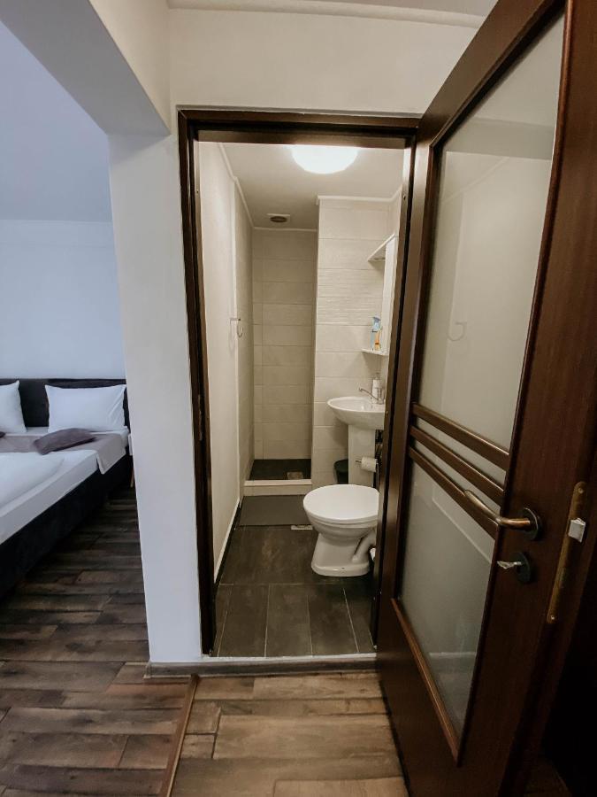 Paulaapartment&Rooms Oradea Eksteriør billede